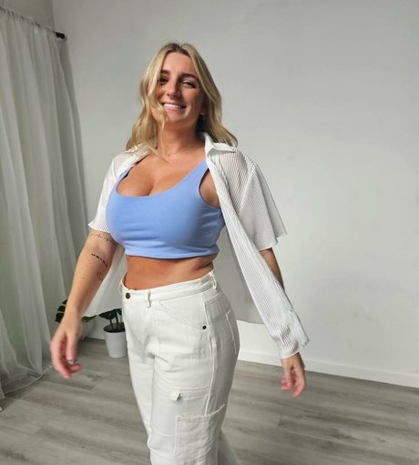 B Rookrlambert onlyfans sextape leak