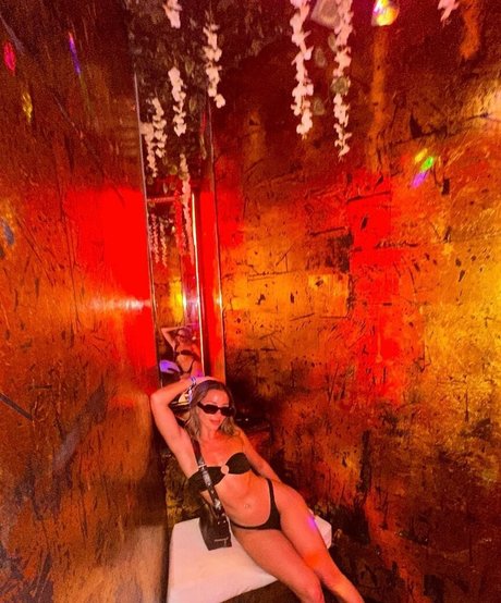 milliemiless onlyfans striptease