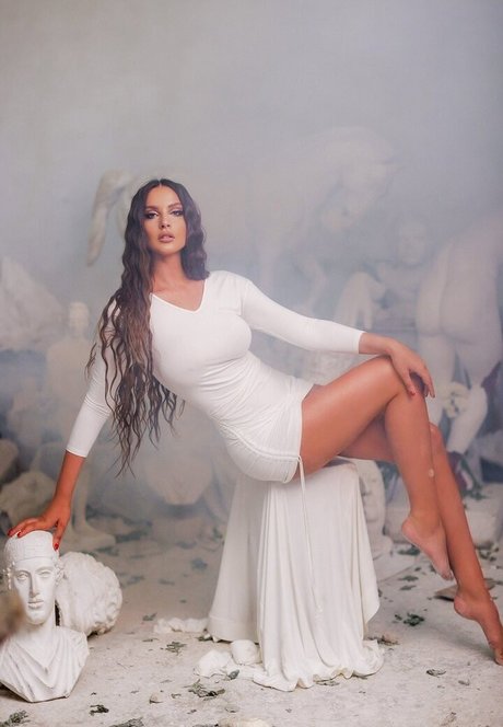 Oriola Marashi onlyfans naked