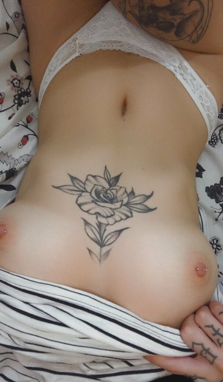 ladyirelia onlyfans photo