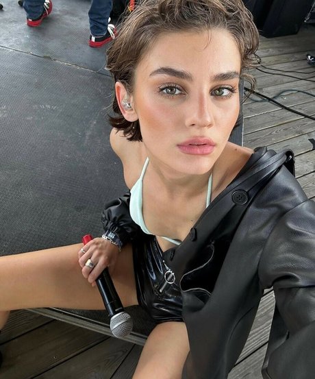 Bec Lauder nude onlyfans leaks