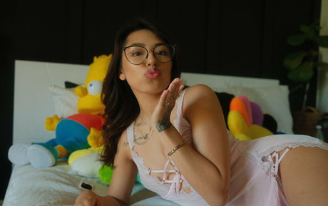 theangelari strip onlyfans