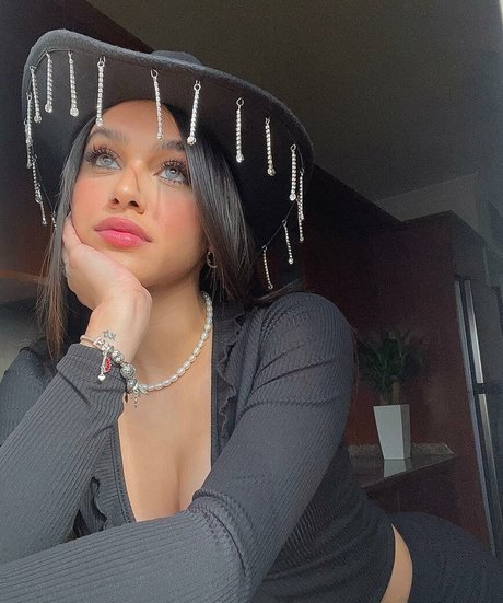 Valeria Carruyo naked onlyfans leaked