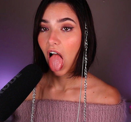 ASMR Glow onlyfans leaked free