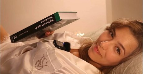 ASMR Glow leaked onlyfans nudes