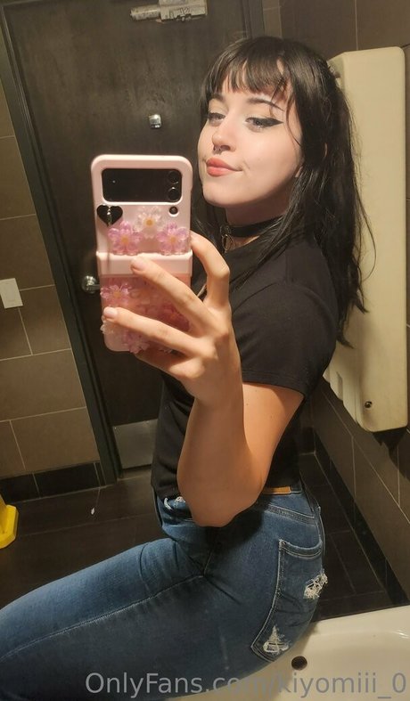kiyomiii 0 onlyfans model