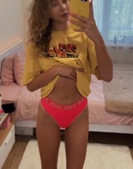 Mary Lvk onlyfans explicit content