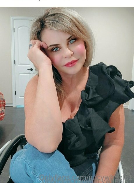 blonde shemale onlyfans beautiful xxx gallery