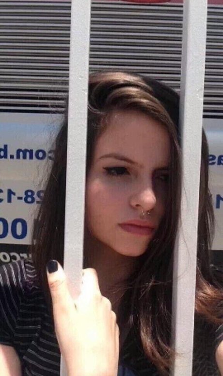 Giovanna Aguiar nude onlyfans