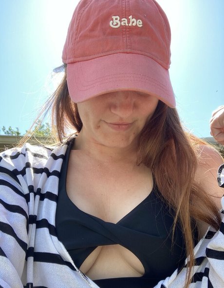 autumnskyexo onlyfans strip tease