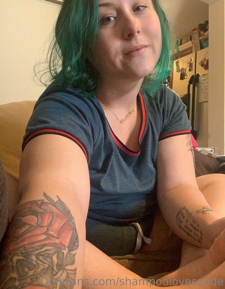 shampoolovesande onlyfans model images