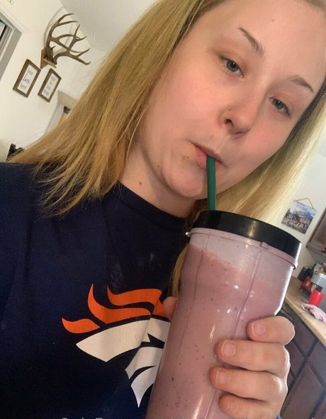 shampoolovesande onlyfans striptease