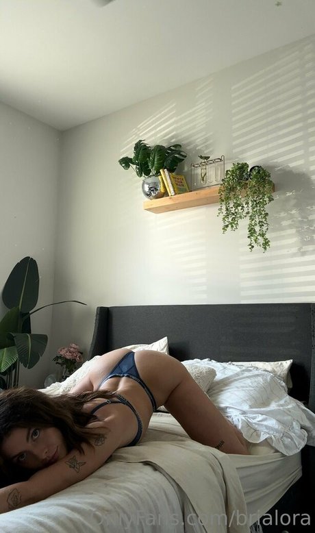 brialora onlyfans pic