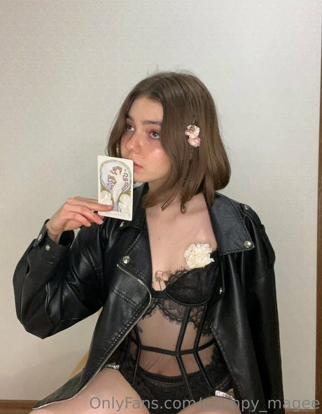 beauty asian onlyfans free nude glimpse