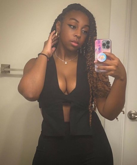 JazzyGuns nude onlyfans leak