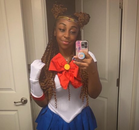 JazzyGuns onlyfans images