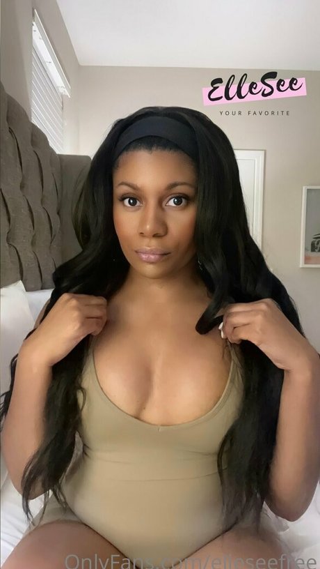 elleseefree nude onlyfans