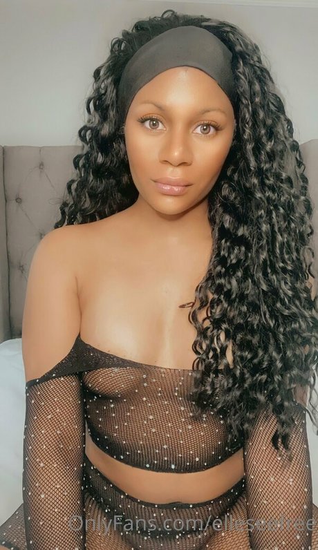 elleseefree onlyfans page