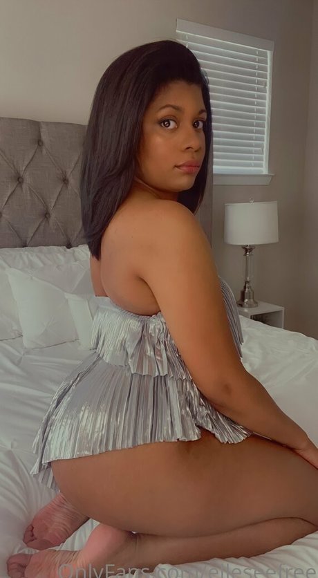 elleseefree leaked onlyfans xxx