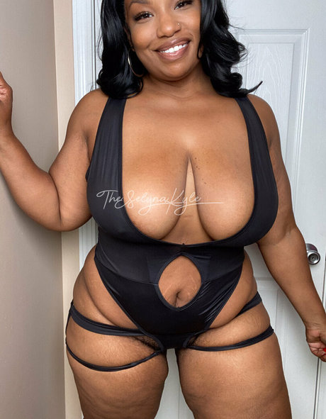 selynakylexoxo onlyfans leaks.