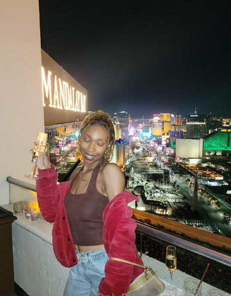 niaaliyah onlyfans post