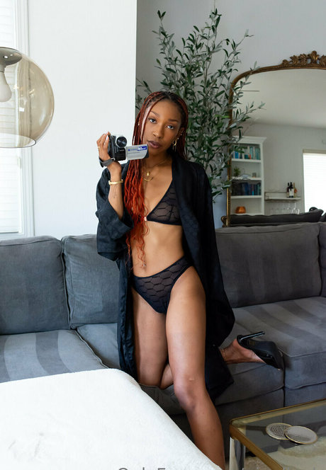 niaaliyah onlyfans pics