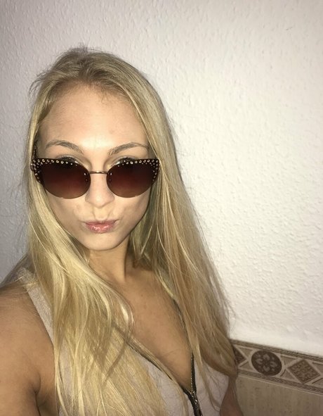 video call onlyfans hd self-portrait