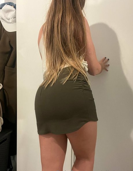 oliviapoly nude on onlyfans