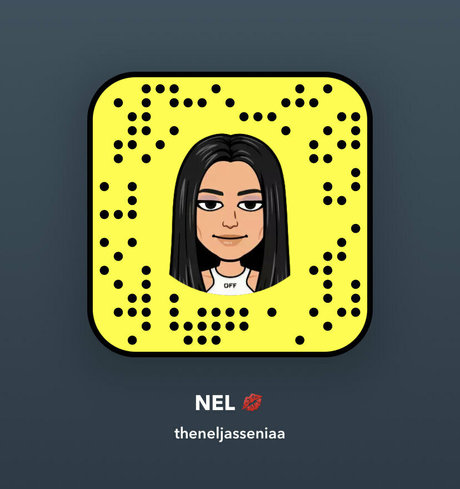 neljassenia onlyfans desnuda