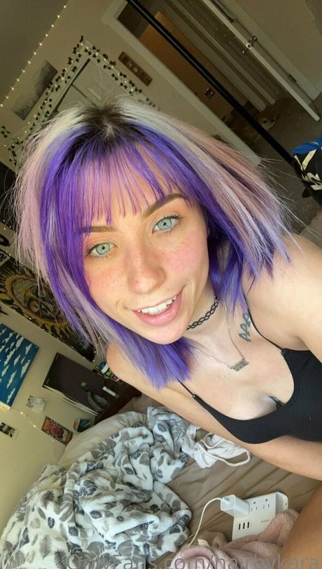 hairbyharleyy onlyfans public photos