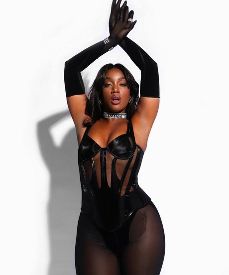 Iza Cantora onlyfans leaks free