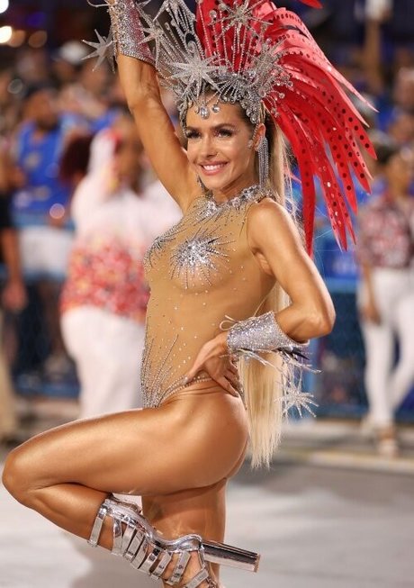 Monique Alfradique onlyfans pic