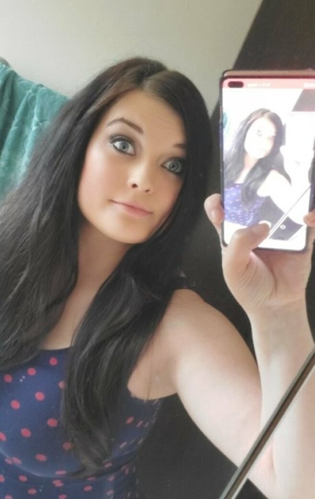 lauraleighxoxo onlyfans nudes