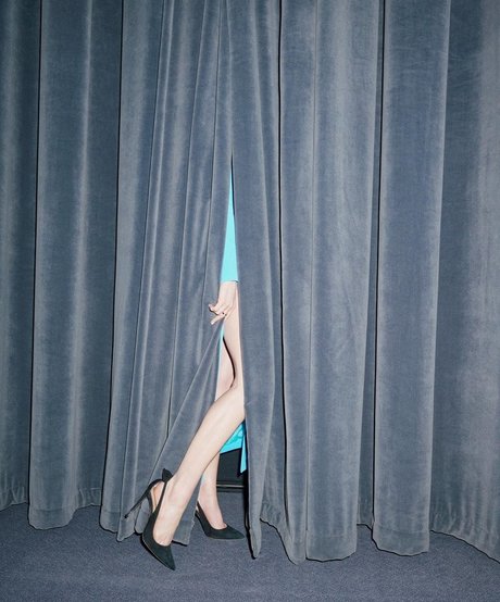 Anne Hathaway sexy onlyfans