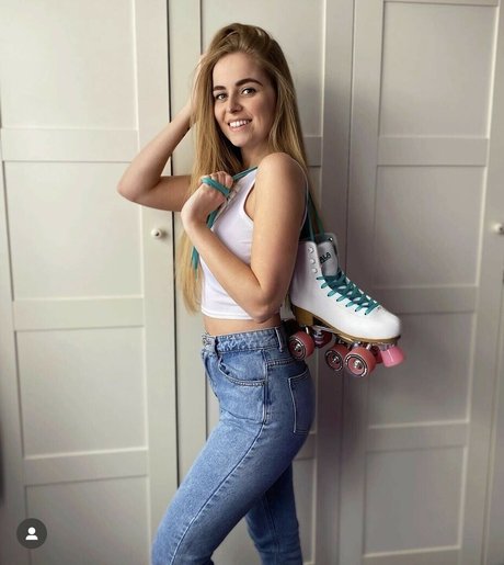 Lucyannskates nude onlyfans leaks