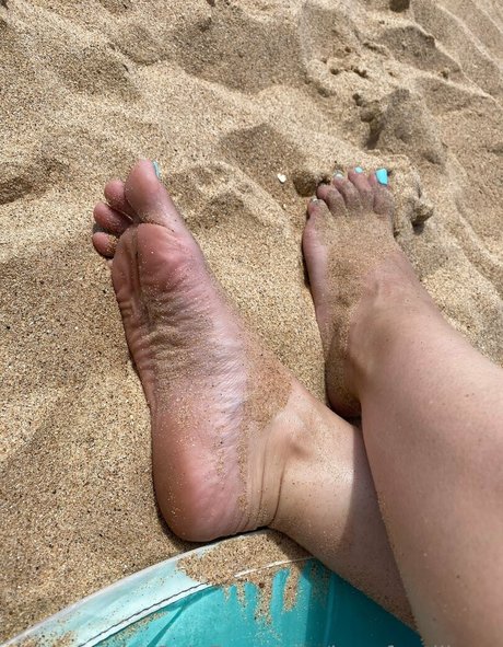 barefootlibran onlyfans nudes