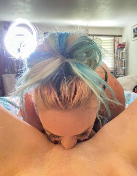 PiNKII leaked naked onlyfans