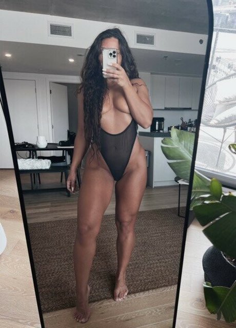 Raphaelle Bardot strip onlyfans