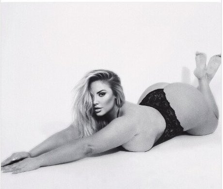 Ashley Alexiss onlyfans xxx