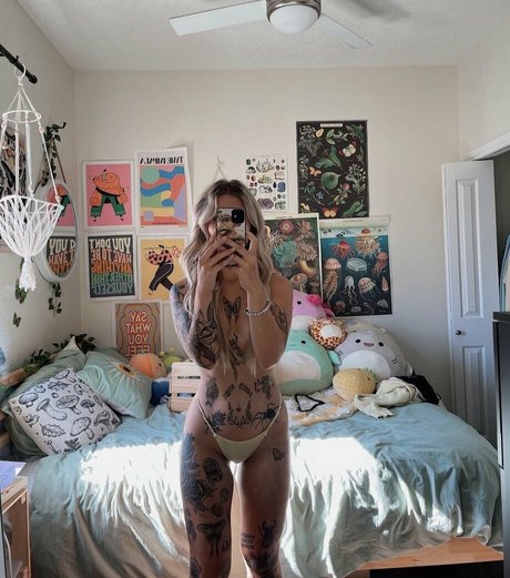 bugurl onlyfans leak ass