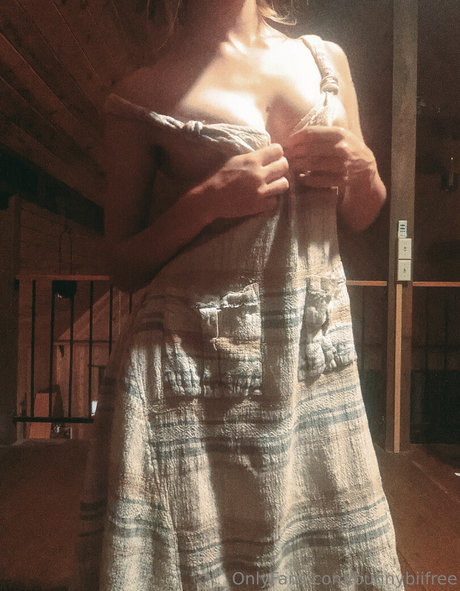 bunnybiifree Profile image