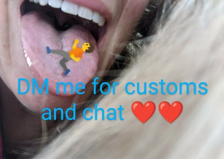 girl on girl onlyfans free xxx artwork