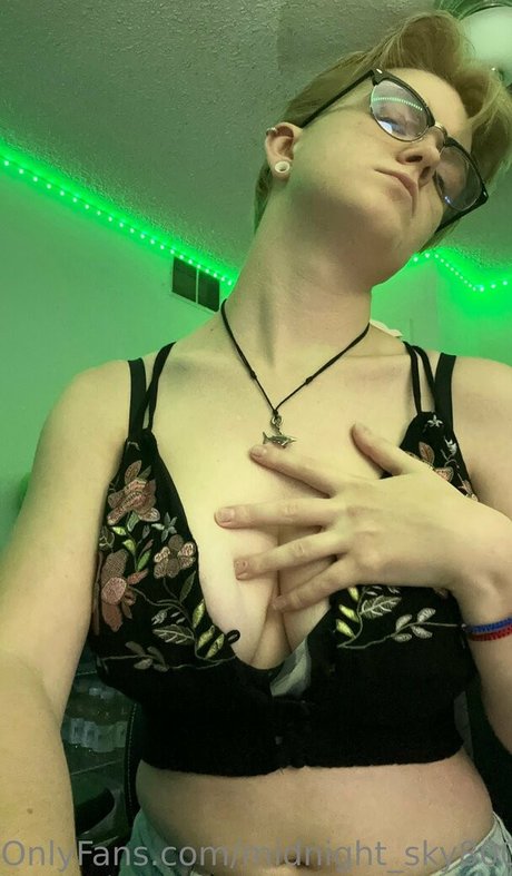 midnight sky80085 free only fans