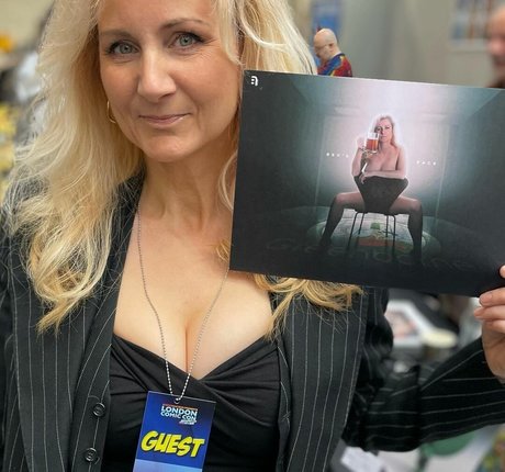 Corrinne Wicks pics onlyfans