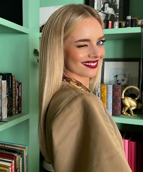 Samara Weaving onlyfans x