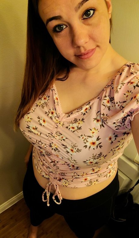 shygirl702lvfree leak only fans