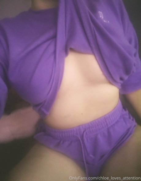 chloe loves attention onlyfans strip