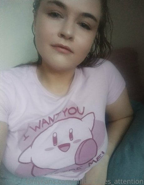 chloe loves attention onlyfans model images