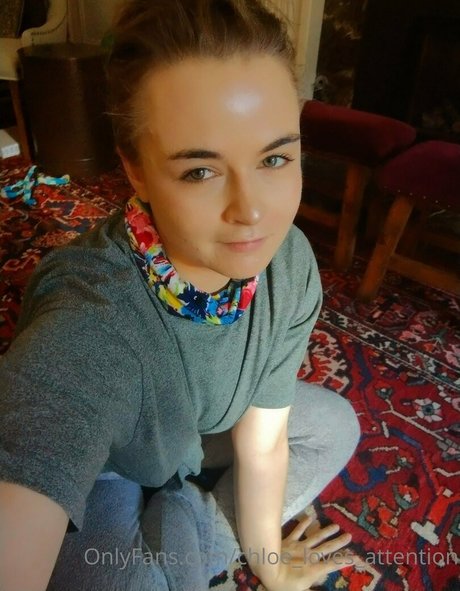 chloe loves attention onlyfans picture