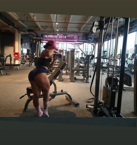 quadsqueeen onlyfans nude tits